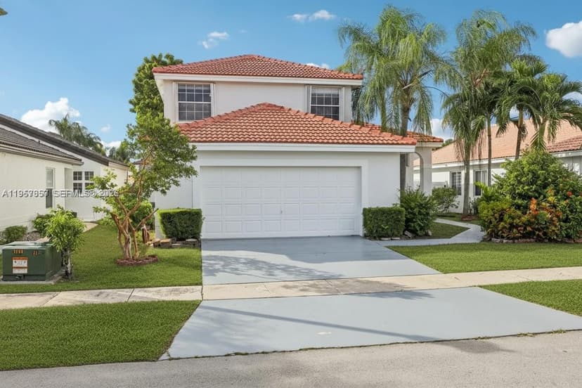 1378 SW 180th Ave, Pembroke Pines FL 33029