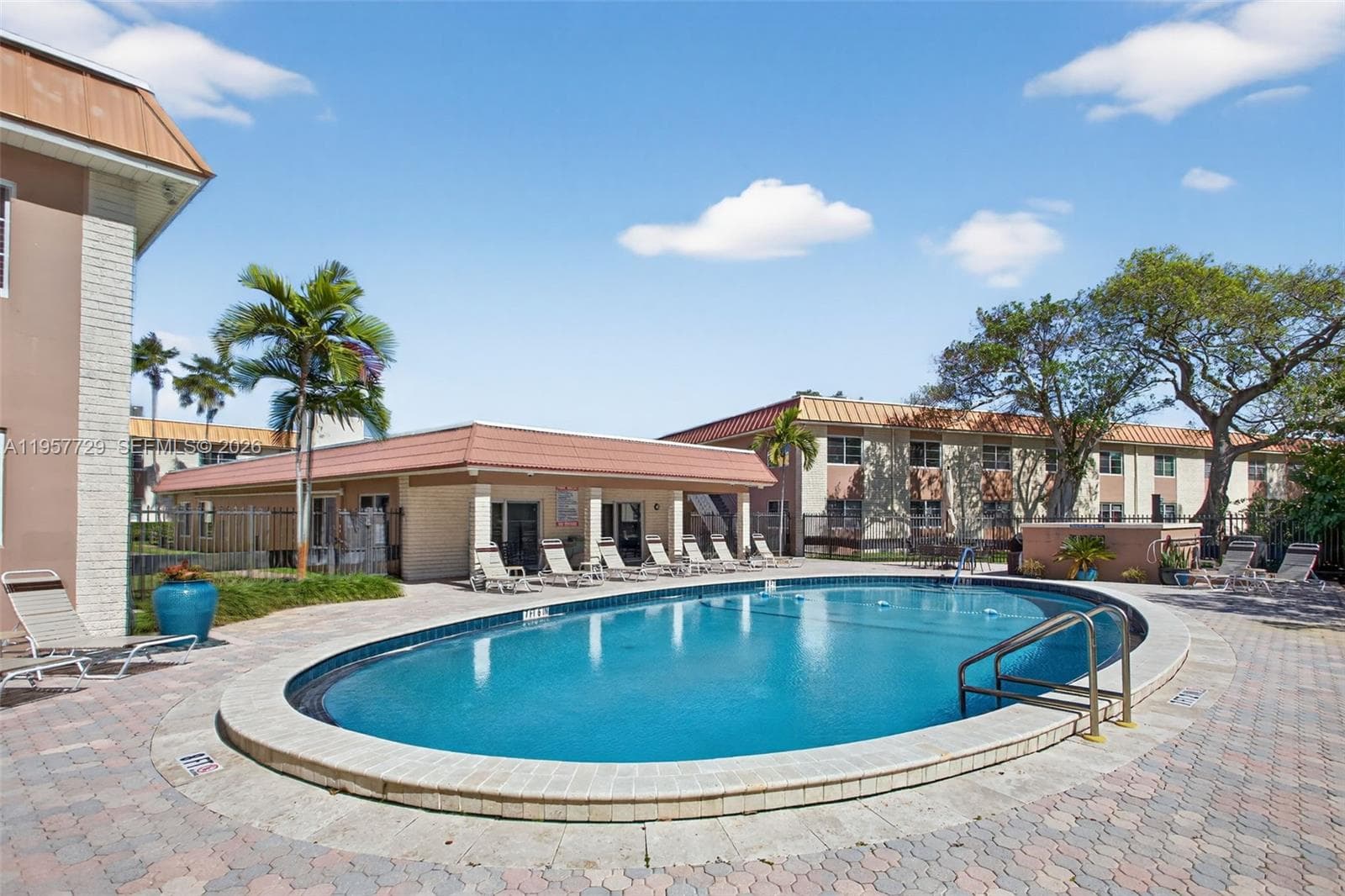 9 NE 19th Ct # 104C, Wilton Manors FL 33305