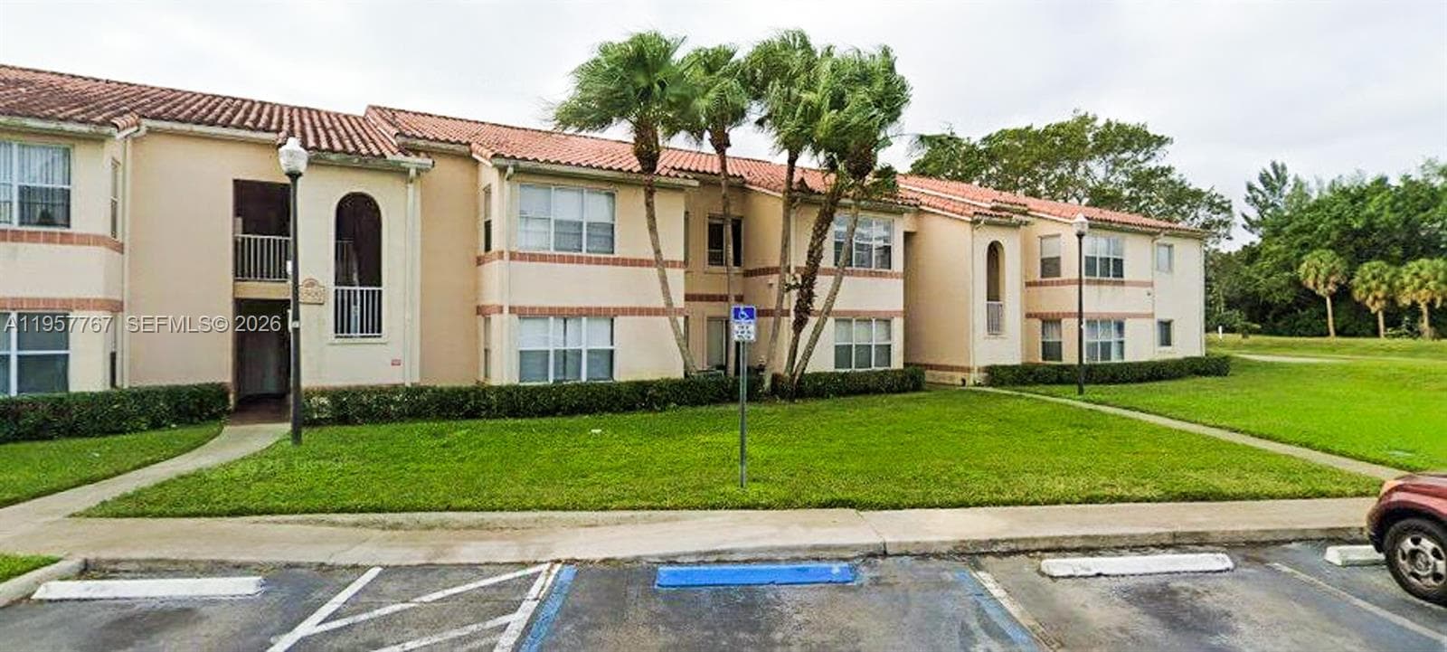 3300 N Pinewalk Dr N # 1915, Margate FL 33063 - Margate, FL - Photo 1