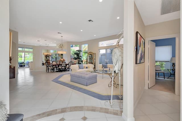 4022 Manchester Lake Drive, Lake Worth FL 33449 - Lake Worth, FL - Photo 7