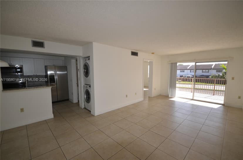 15201 SW 80th St # 207, Miami FL 33193