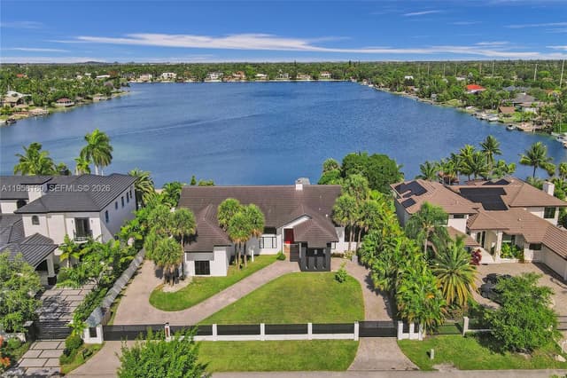 13724 SW 92nd Ct, Miami FL 33176 - Miami, FL - Photo 4