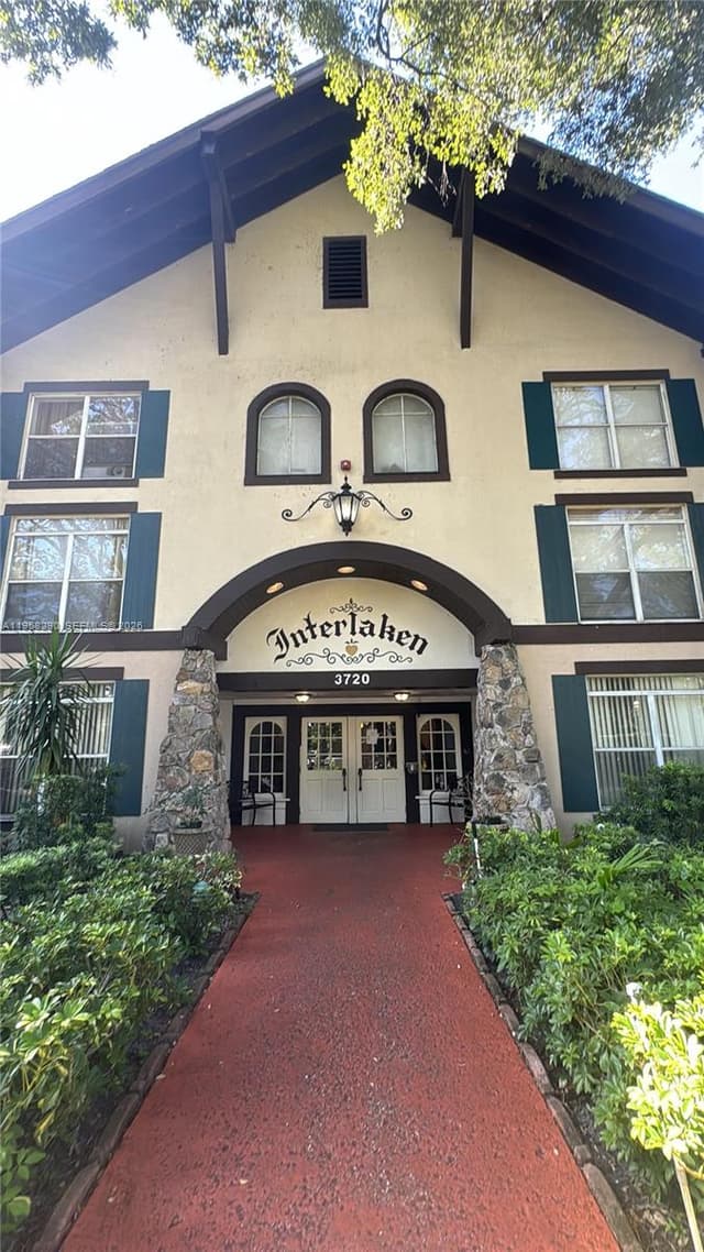3720 Inverrary Dr # 2S, Lauderhill FL 33319 - Lauderhill, FL - Photo 2