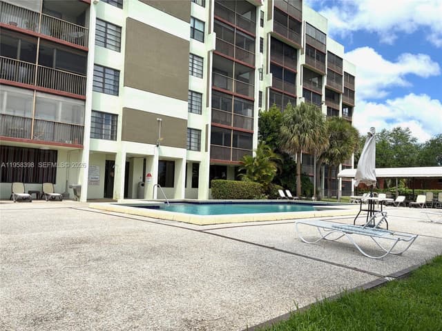 7050 NW 44th St # 708, Lauderhill FL 33319 - Lauderhill, FL - Photo 6