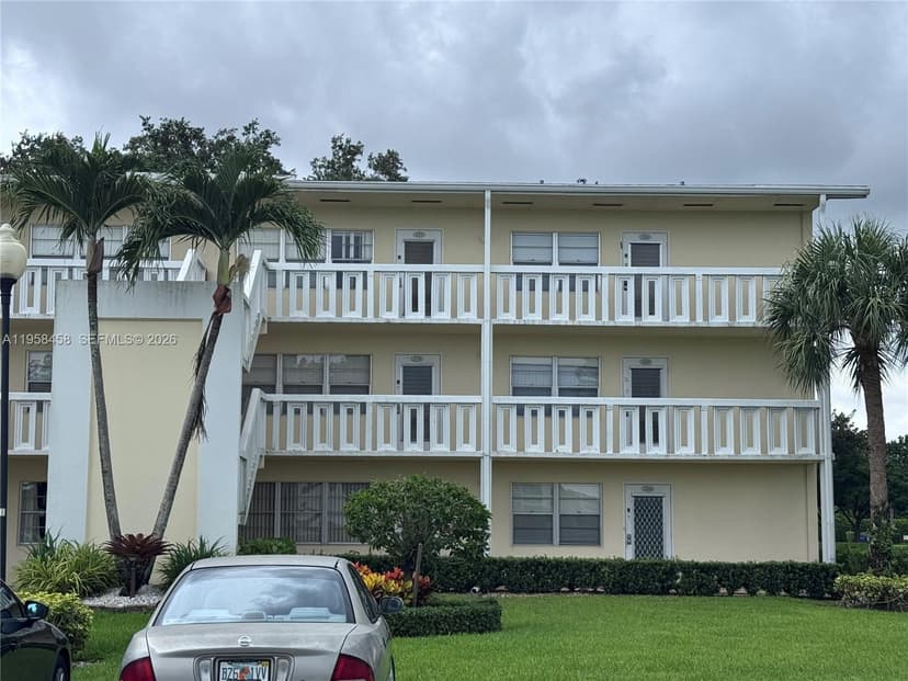 293 Dorset # G, Boca Raton FL 33434