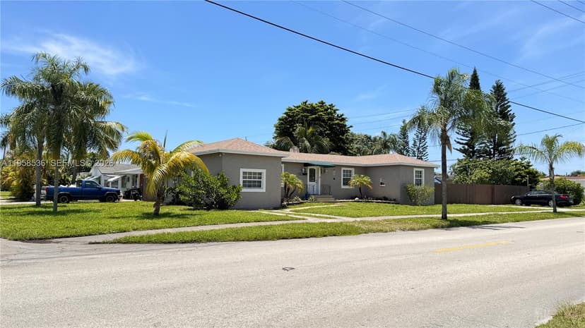1825 N 24th Ave, Hollywood FL 33020