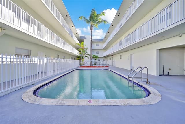 12890 NE 8th Ave # 208, North Miami FL 33161 - North Miami, FL - Photo 4