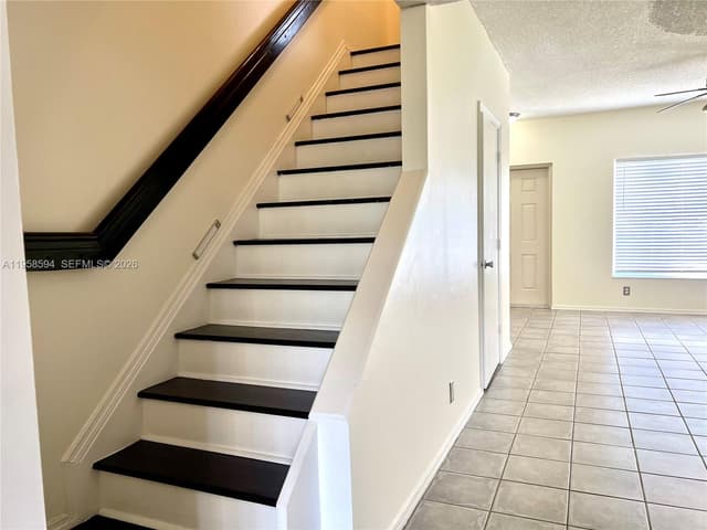 271 Duval Ct, Weston FL 33326 - Weston, FL - Photo 6
