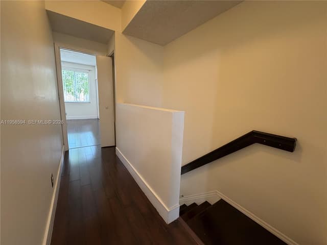 271 Duval Ct, Weston FL 33326 - Weston, FL - Photo 7