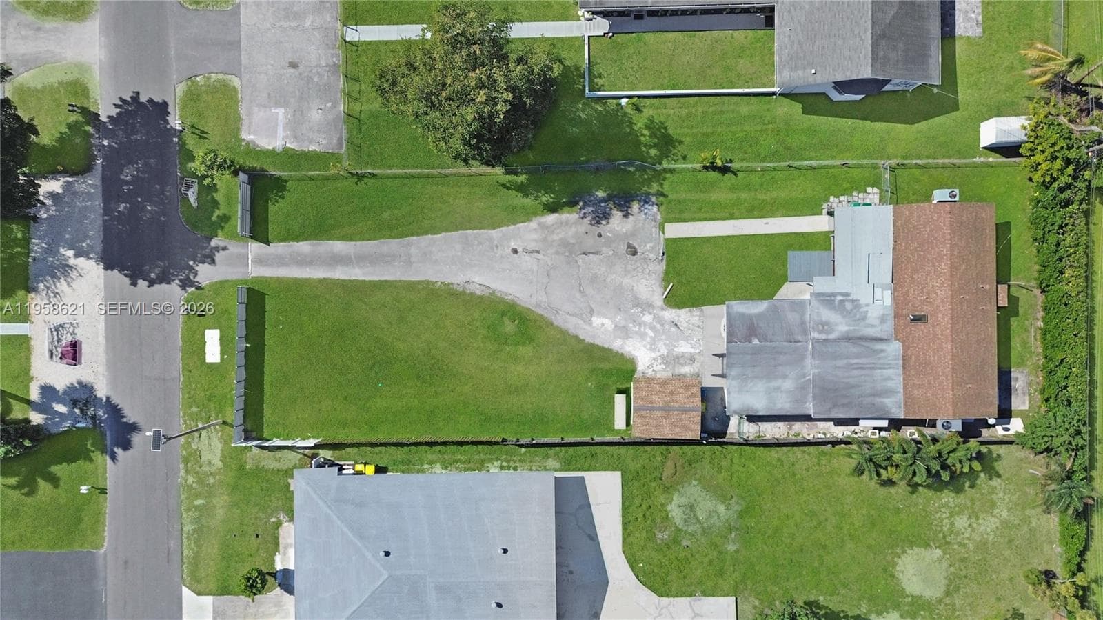 4133 SW 52nd St, Dania Beach FL 33314