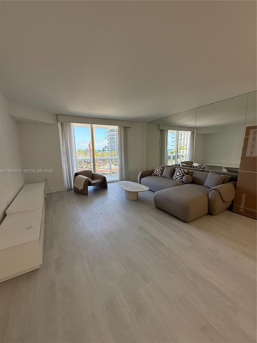 10275 Collins Ave # 420, Bal Harbour FL 33154