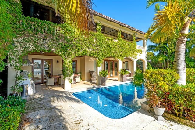 1398 Bay Dr, Miami Beach FL 33141 - Miami Beach, FL - Photo 3