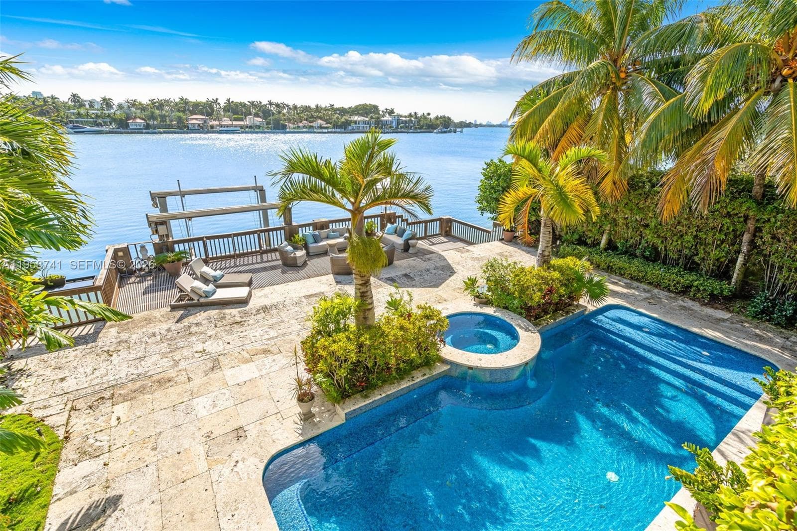 1398 Bay Dr, Miami Beach FL 33141 - Miami Beach, FL - Photo 1