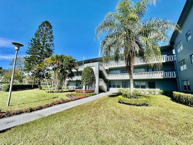 30 Suffolk A, Boca Raton FL 33434 - Boca Raton, FL - Photo 1