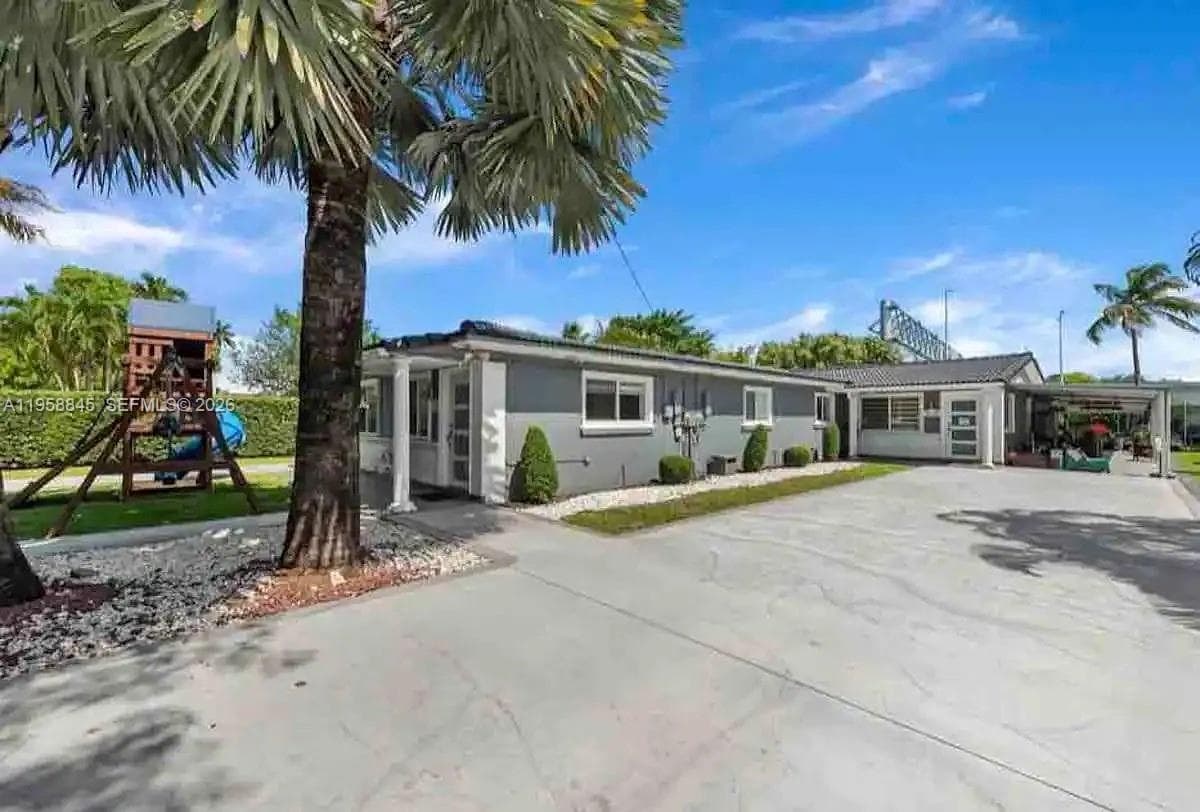 3008 NW 13th St, Miami FL 33125 - Miami, FL - Photo 1
