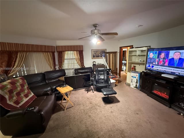 1140 NW 78th Ter, Plantation FL 33322 - Plantation, FL - Photo 2