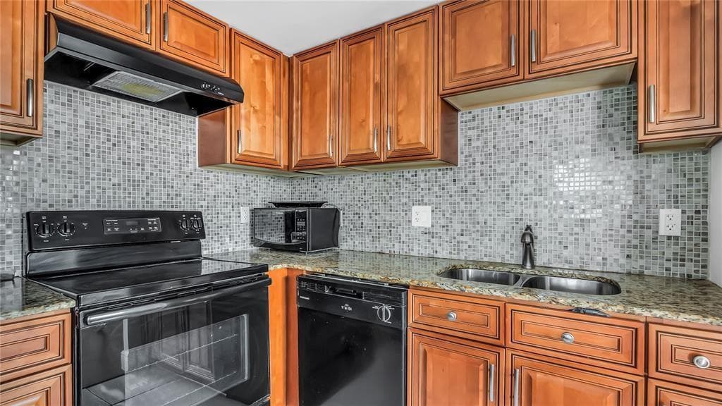 703 Brittany # O, Delray Beach FL 33446 - Delray Beach, FL - Photo 1