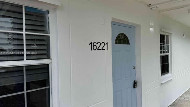 16221 E Bunche Park Dr, Miami Gardens FL 33054 - Miami Gardens, FL - Photo 2