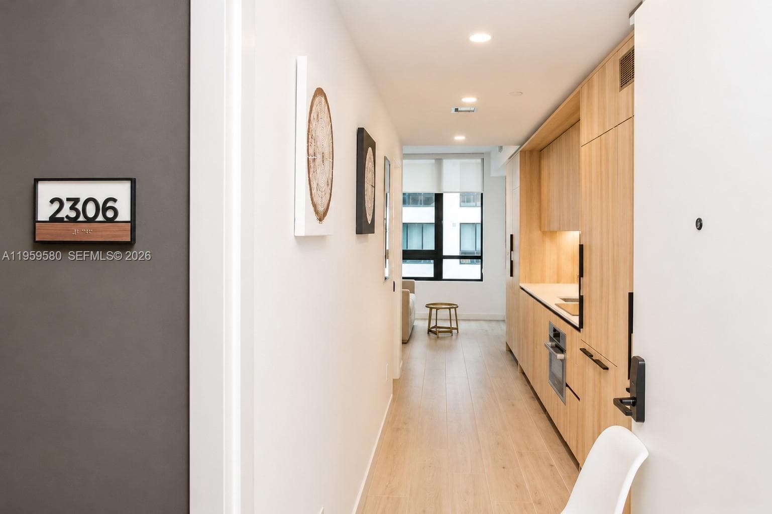 225 N Miami Ave # 2306, Miami FL 33128