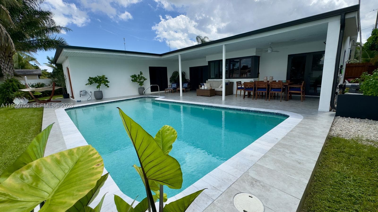 6705 Ficus Dr, Miramar FL 33023