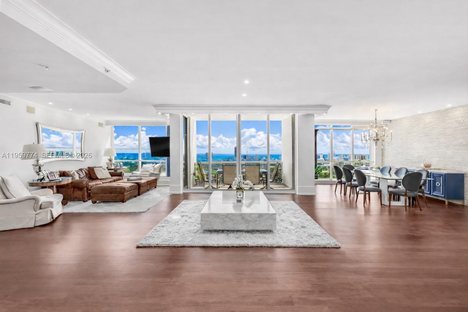 1900 Sunset Harbour Dr, Miami Beach FL 33139