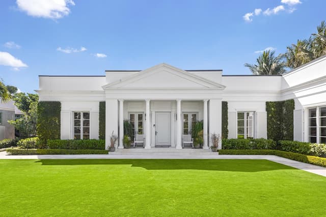 208 Sandpiper Drive, Palm Beach FL 33480 - Palm Beach, FL - Photo 2