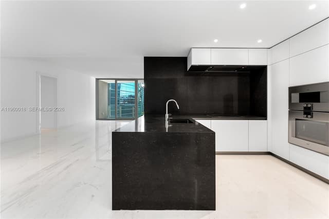 300 BISCAYNE BLVD WAY # 2009, Miami FL 33131 - Miami, FL - Photo 6
