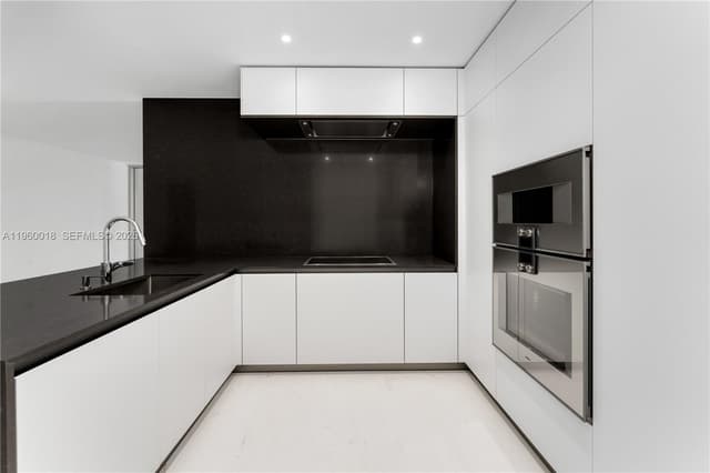 300 BISCAYNE BLVD WAY # 2009, Miami FL 33131 - Miami, FL - Photo 7