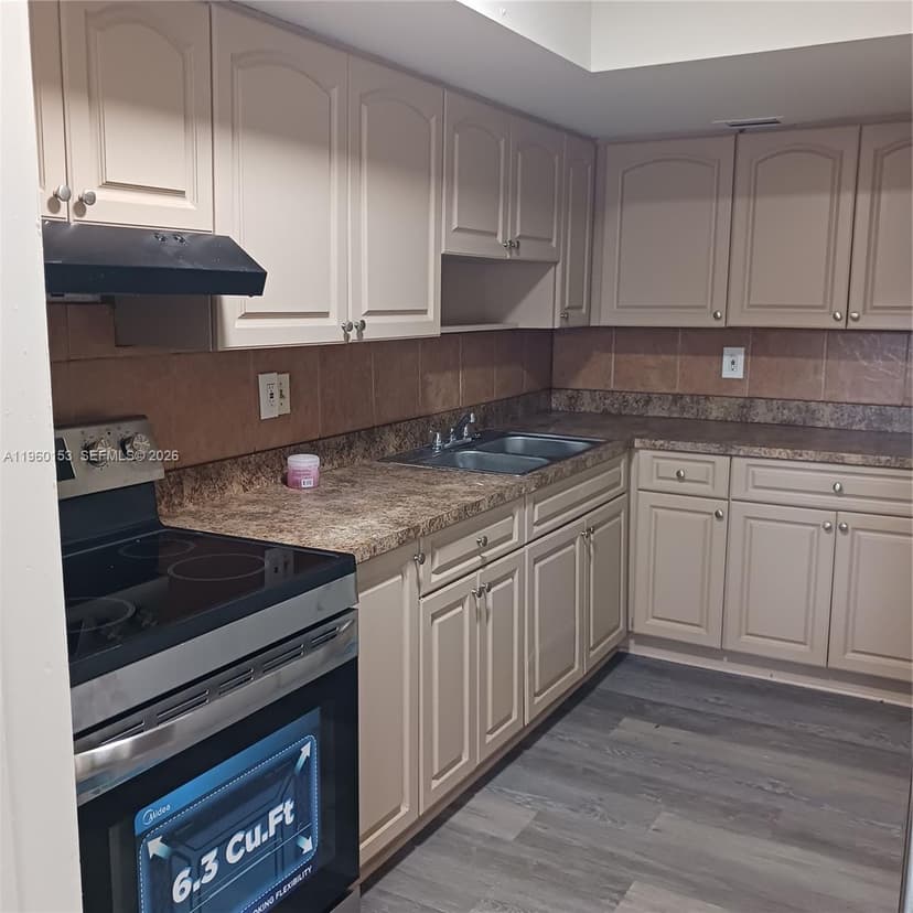 2107 NW 59th Ter, Lauderhill FL 33313