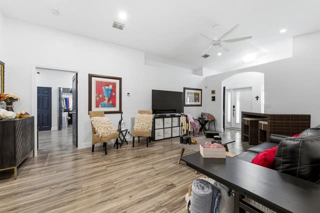 340 Hammocks Trail, FL 33413 - Photo 6
