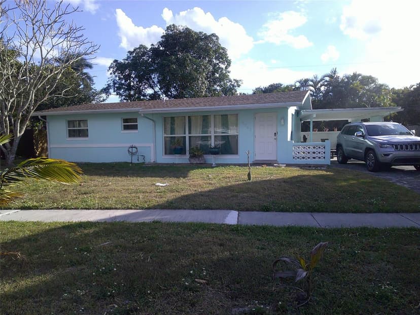 6042 NW 18th Street, Margate FL 33063