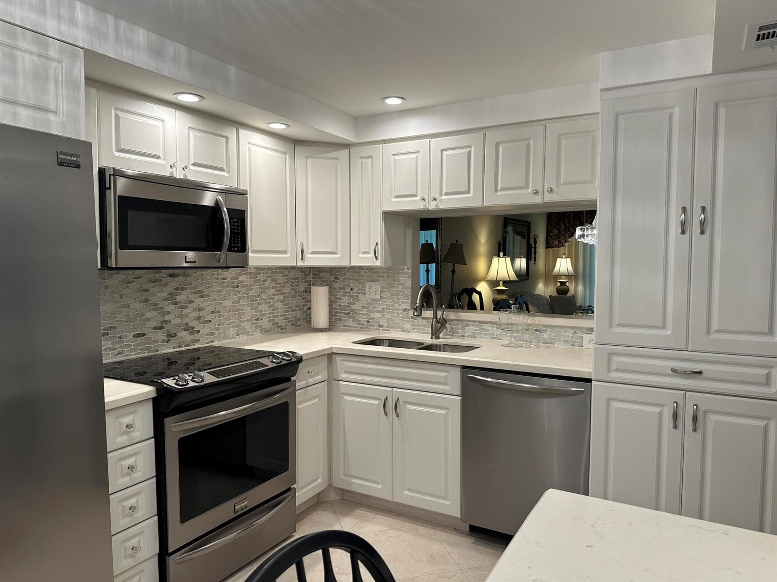 1101 Colony Point Circle # 108, Pembroke Pines FL 33026