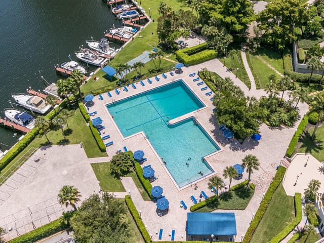 600 Three Islands Blvd # 411, Hallandale Beach FL 33009 - Hallandale Beach, FL - Photo 3