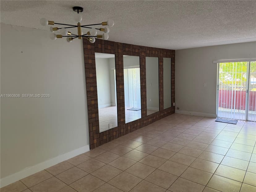 13685 NE 10th Ave # 210, North Miami FL 33161