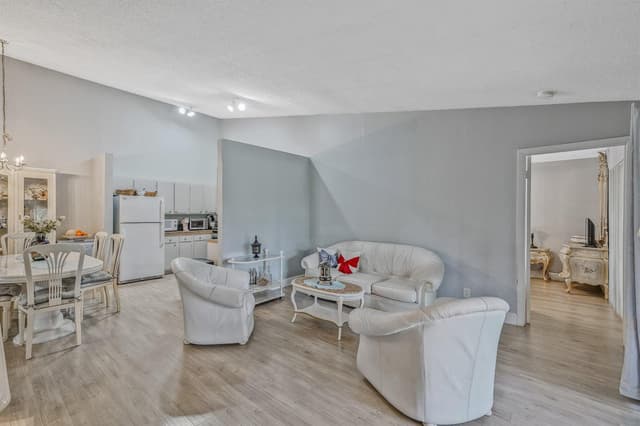 6544 Chasewood Drive # H, Jupiter FL 33458 - Jupiter, FL - Photo 4