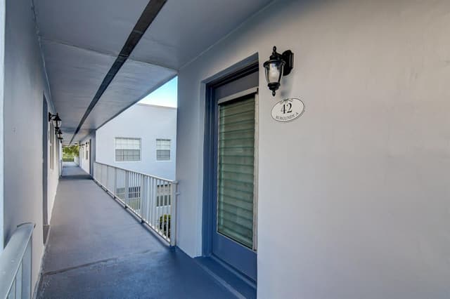 42 Burgundy A, Delray Beach FL 33484 - Delray Beach, FL - Photo 2