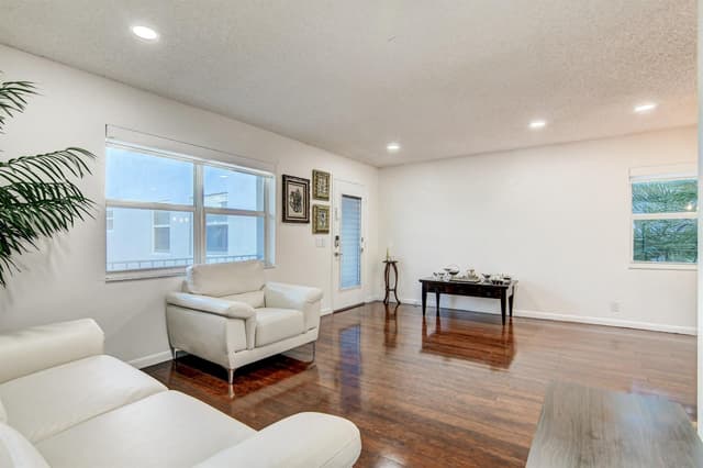 42 Burgundy A, Delray Beach FL 33484 - Delray Beach, FL - Photo 4