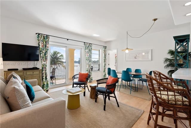 341 N Birch Rd # 209, Fort Lauderdale FL 33304 - Fort Lauderdale, FL - Photo 3
