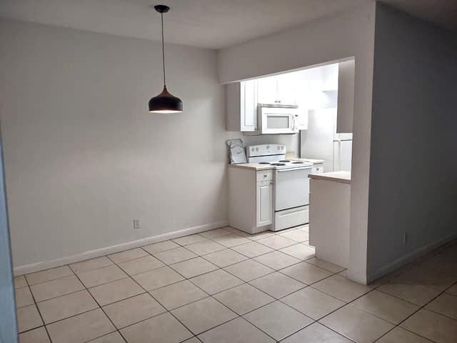 1100 NE 1st Court # 305, Hallandale Beach FL 33009 - Hallandale Beach, FL - Photo 6