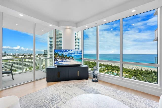 100 S Pointe Dr, Miami Beach FL 33139 - Miami Beach, FL - Photo 2