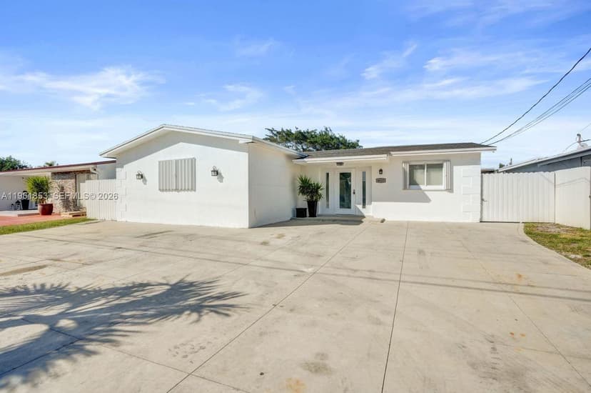 6617 Dahlia Dr, Miramar FL 33023