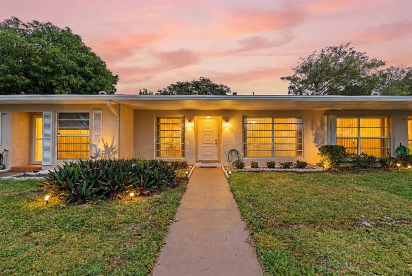8555 Bella Vista Drive # 86, Boca Raton FL 33433