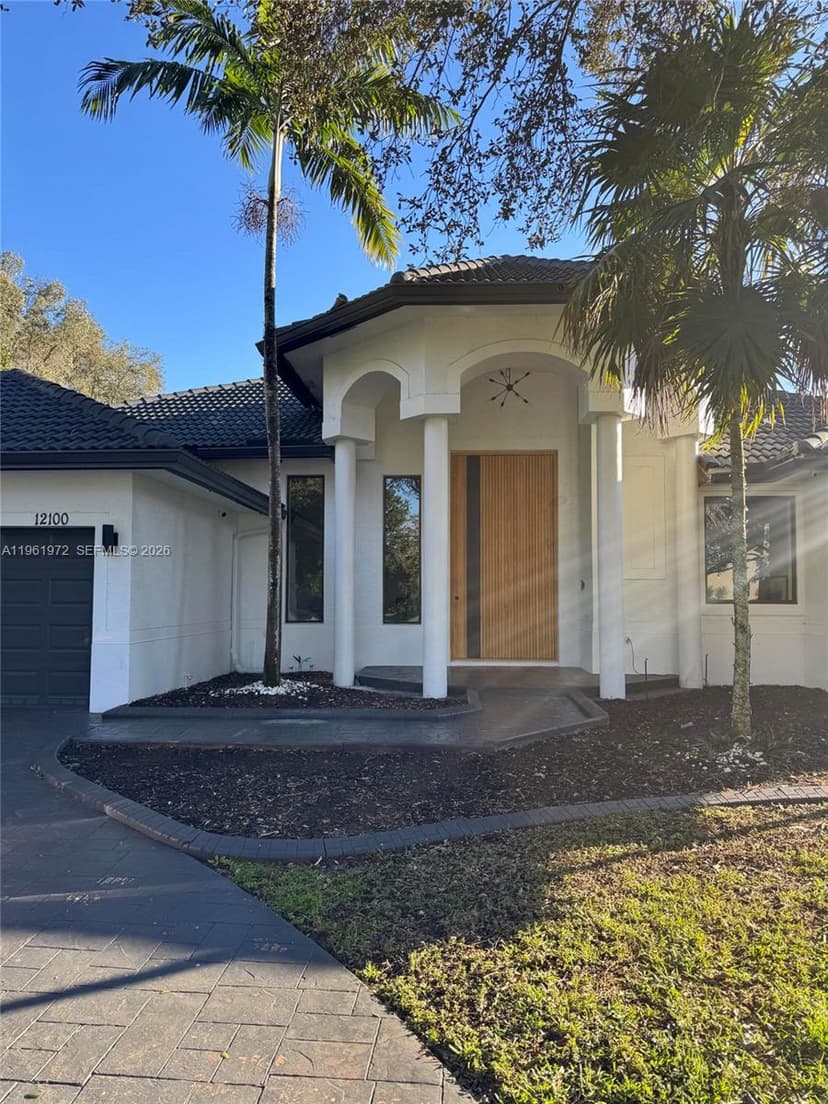 12100 NW 21st Ct, Plantation FL 33323