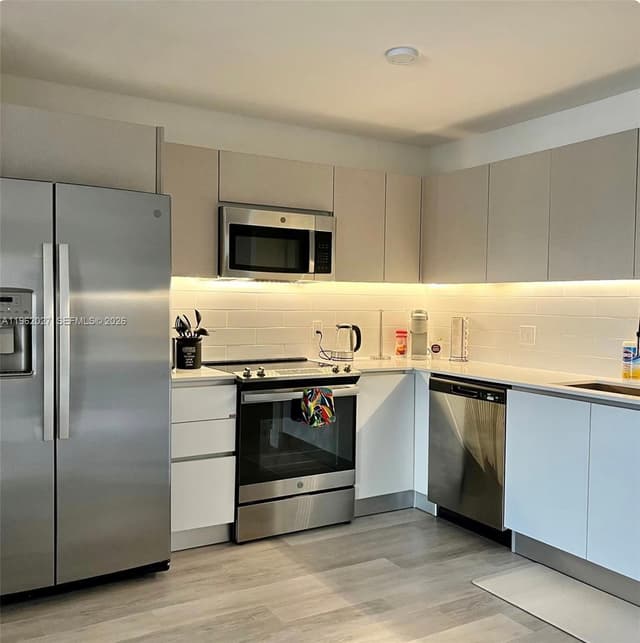 19380 NE 26th Ave # 205, Miami FL 33180 - Miami, FL - Photo 6