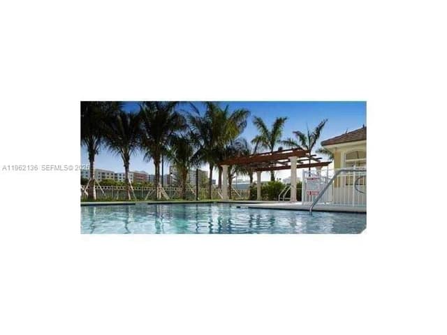 18402 NE 27 CT # 124, Aventura FL 33160 - Aventura, FL - Photo 3