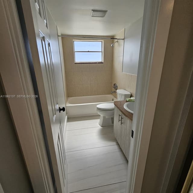 15600 NW 7th Ave # 703, Miami FL 33169 - Miami, FL - Photo 6