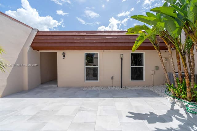 7412 Big Cypress Dr, Miami Lakes FL 33014 - Miami Lakes, FL - Photo 5