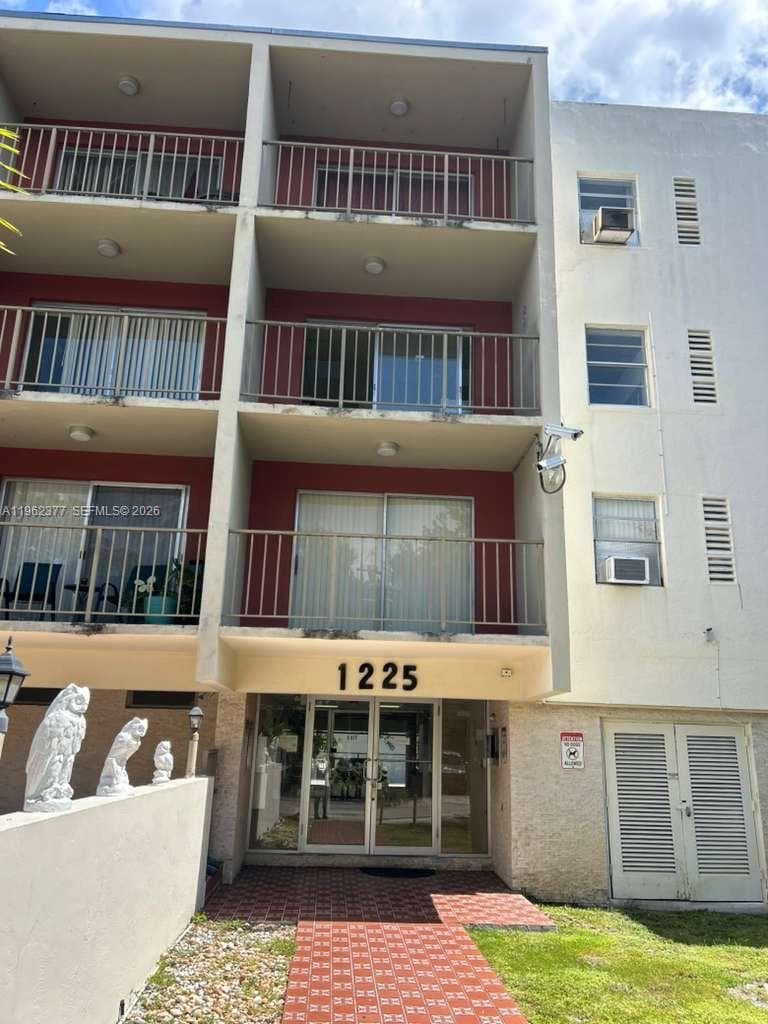 1225 NE 124th St # 46A, North Miami FL 33161