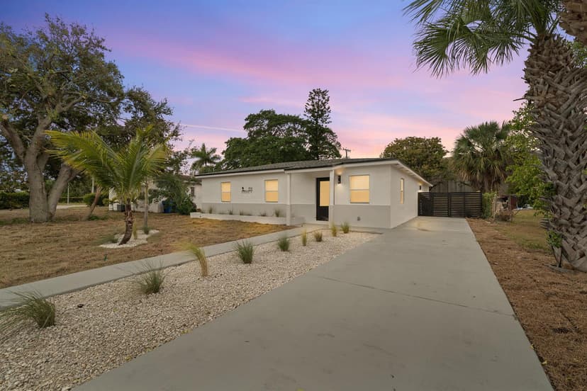 1311 Avenue H, Riviera Beach FL 33404