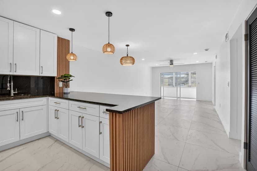 9780 Marina Boulevard # 425, Boca Raton FL 33428